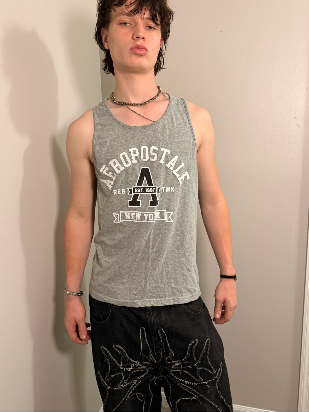 Aeropostale Men’s Light Gray Graphic Tank Top with White Print
